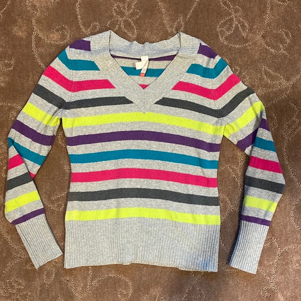 Gray with colorful stripes V-neck sweater